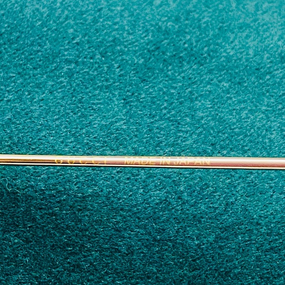 NWT Gucci Gold Gg1031s - 003 Chain CharmSunglasses - Picture 12 of 16